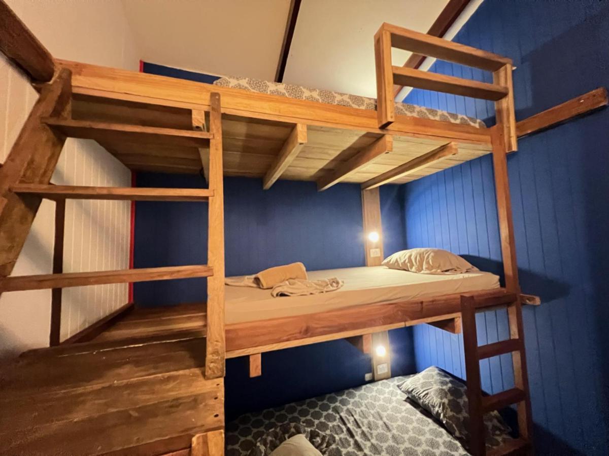 Playa 506 Beachfront Hostel Puerto Viejo de Talamanca エクステリア 写真