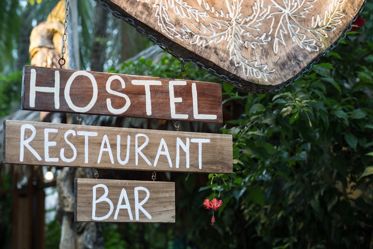 Playa 506 Beachfront Hostel Puerto Viejo de Talamanca エクステリア 写真